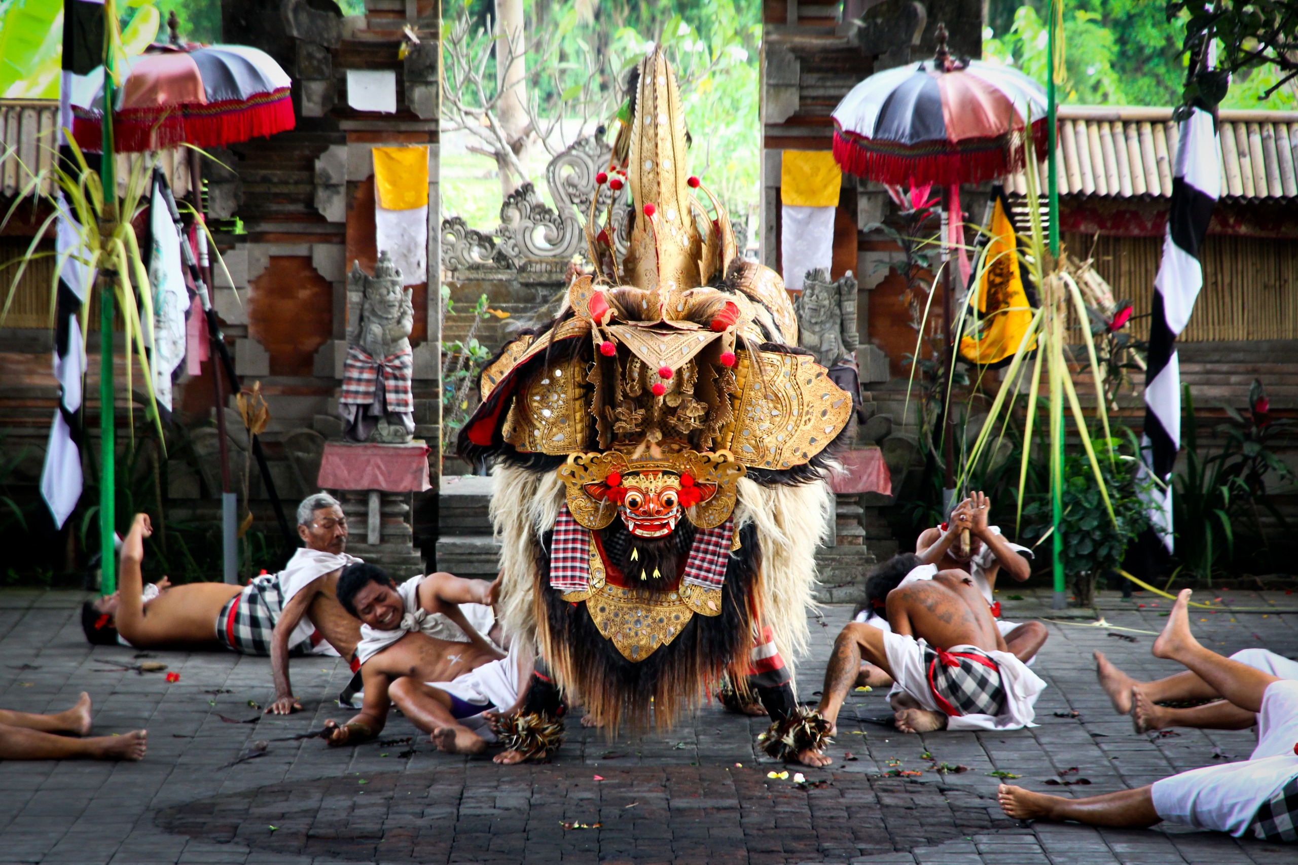 Barong Dance, Goa Gajah temple, coffee plantation, Kintamani Volcano viewpoint, Tegallalang Rice Terraces and Ubud monkey forest