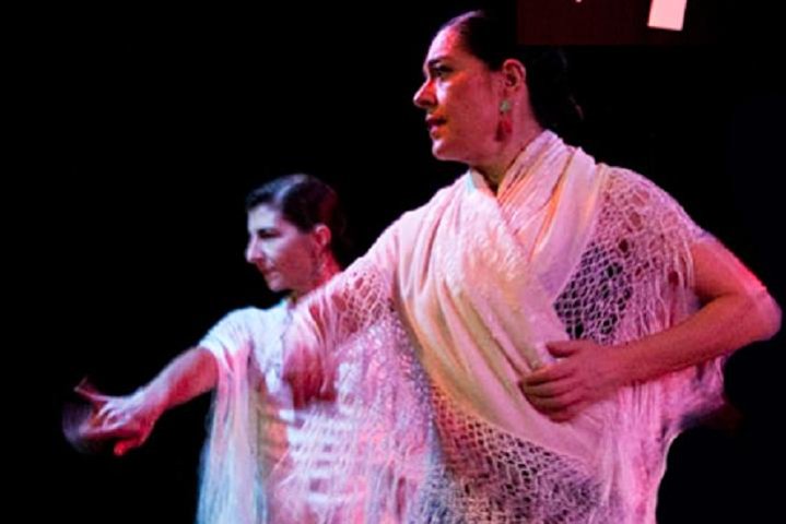 Skip the Line: Tablao Flamenco las Tablas Madrid Admission Ticket - Show + Drink at 7pm 19:00