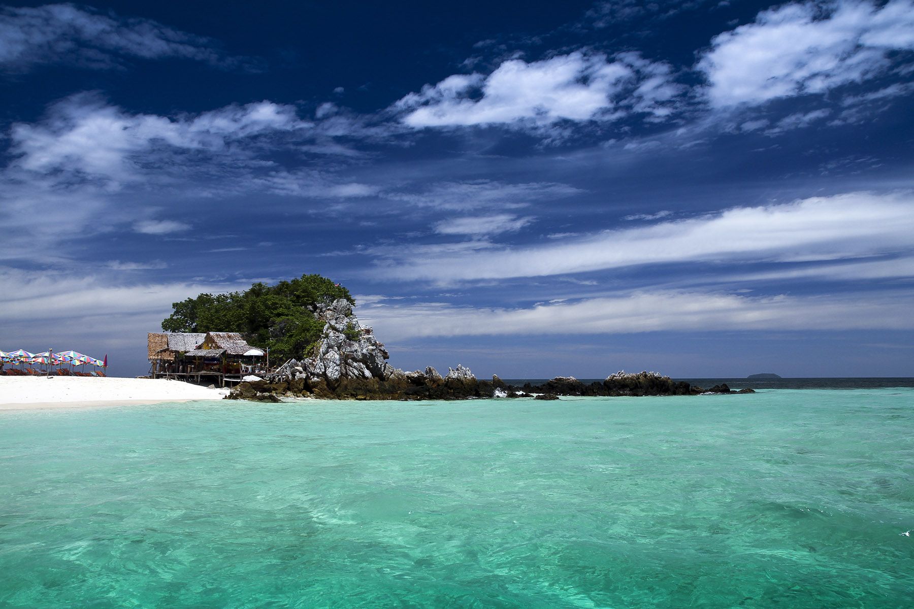 Phuket-3 Khai Island Khai Nok, Khai Nai, Khai Nui By Speed Boat with Excluding Island Fee with Shared Transfer