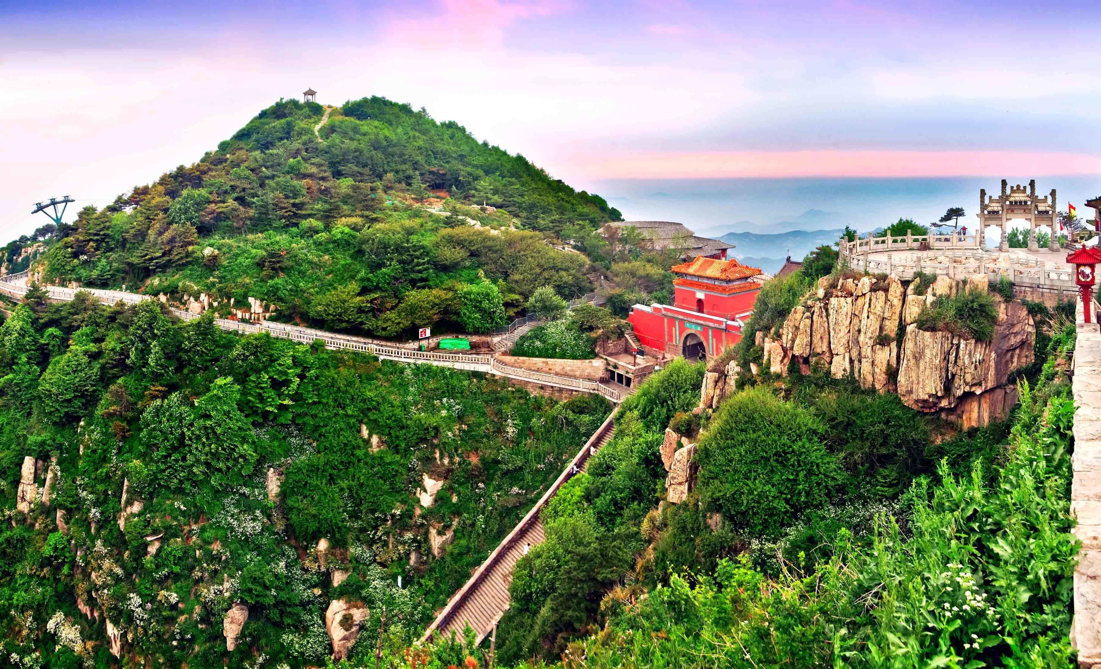 Full day - Than Tai Mountain, Lunch and Eco ticket with private transfers