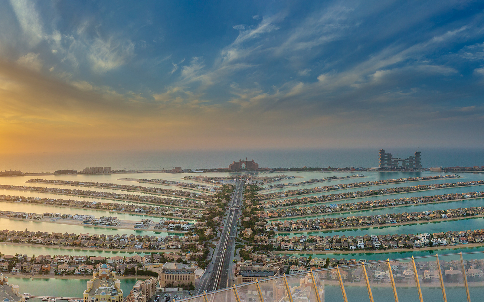 Ultimate Dubai Experience View at the Palm (Non prime) and Two-way mono rail With Private Transfers