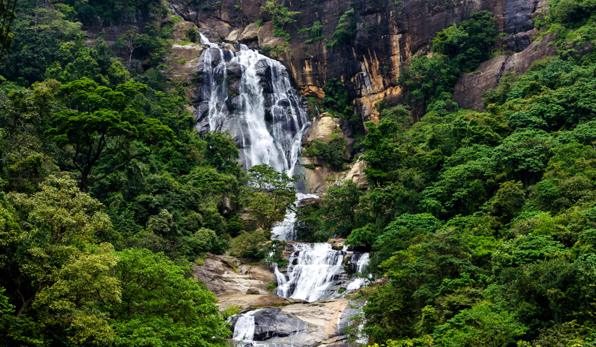 Ella city tour : Ravana Ella Cave , Ravana Falls , Nine Arch Bridge