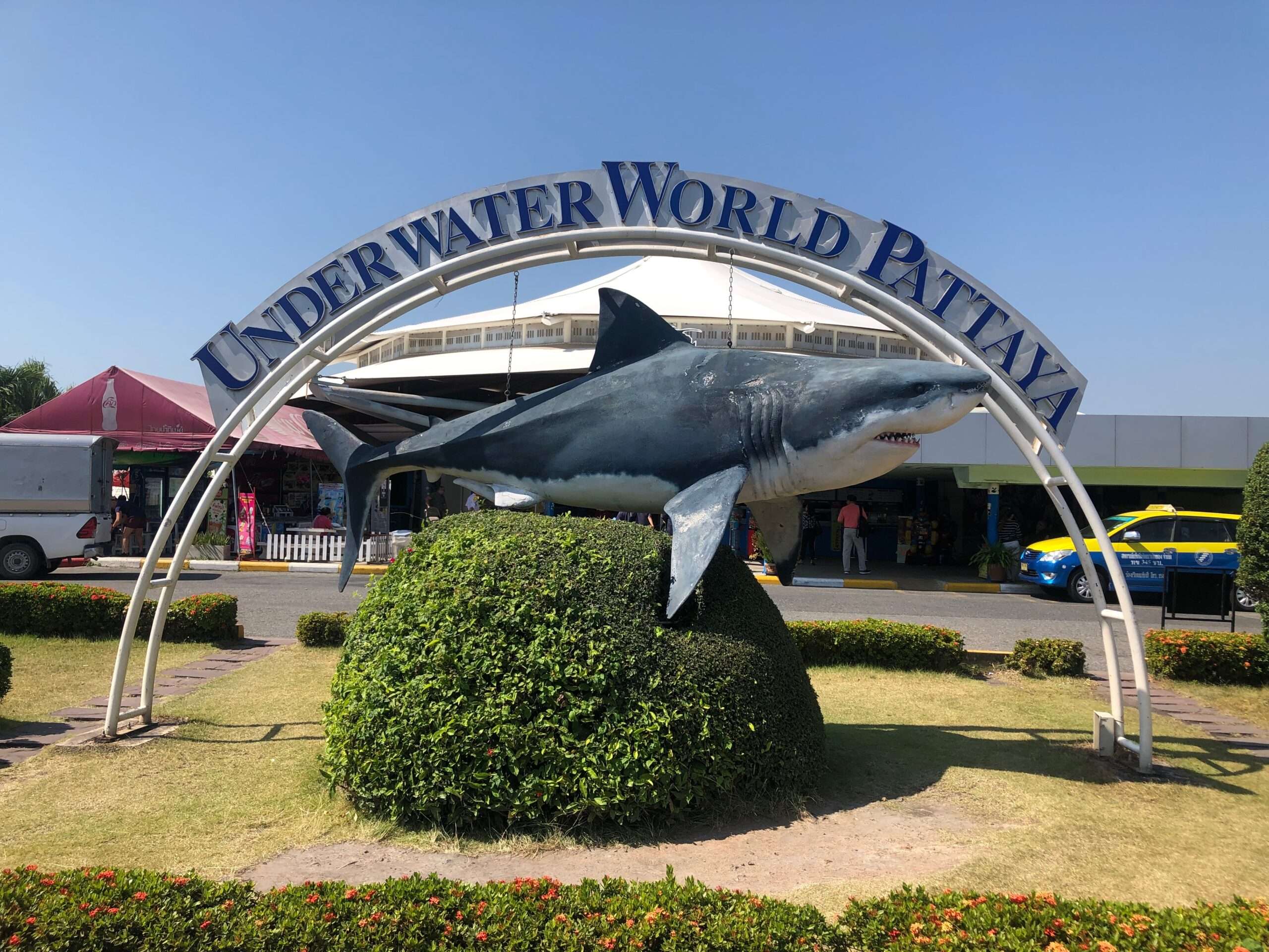 Pattaya-Under Water World With Private Transfer
