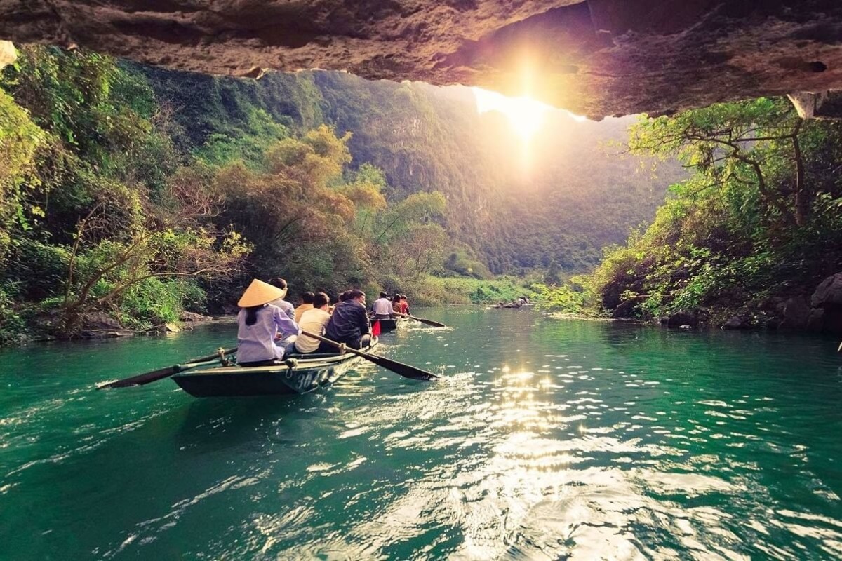 Hanoi – Hoa Lu – Trang An SIC