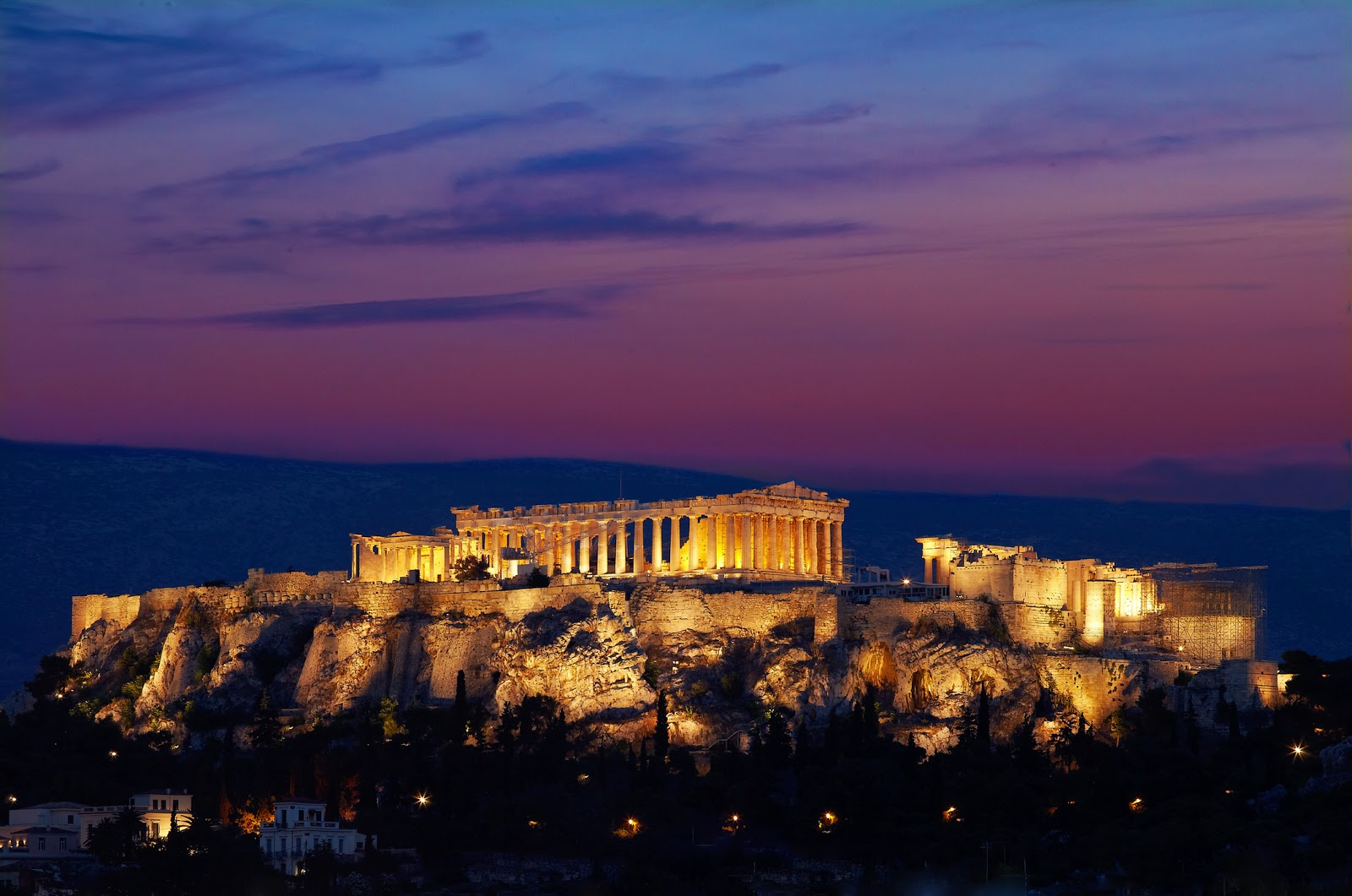 Athens Night Sightseeing Tour with Greek Dinner Show