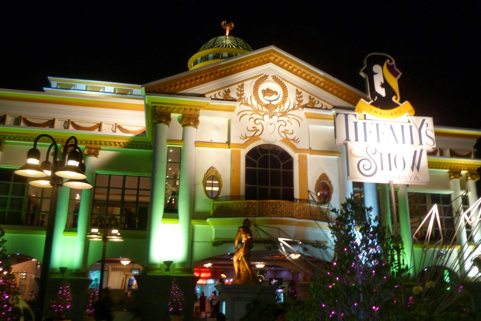 Pattaya-Tiffany's Show - VIP Gold Show with Shared Transfers