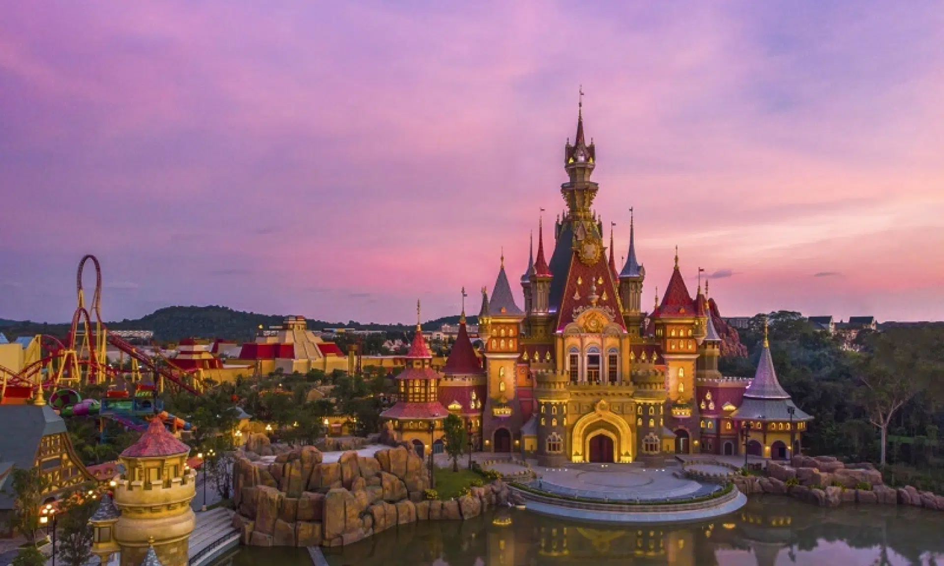 VinWonders Ticket only - Ultimate Theme Park Adventure ( Open time - 9:00 & Closing time - 19:05 )