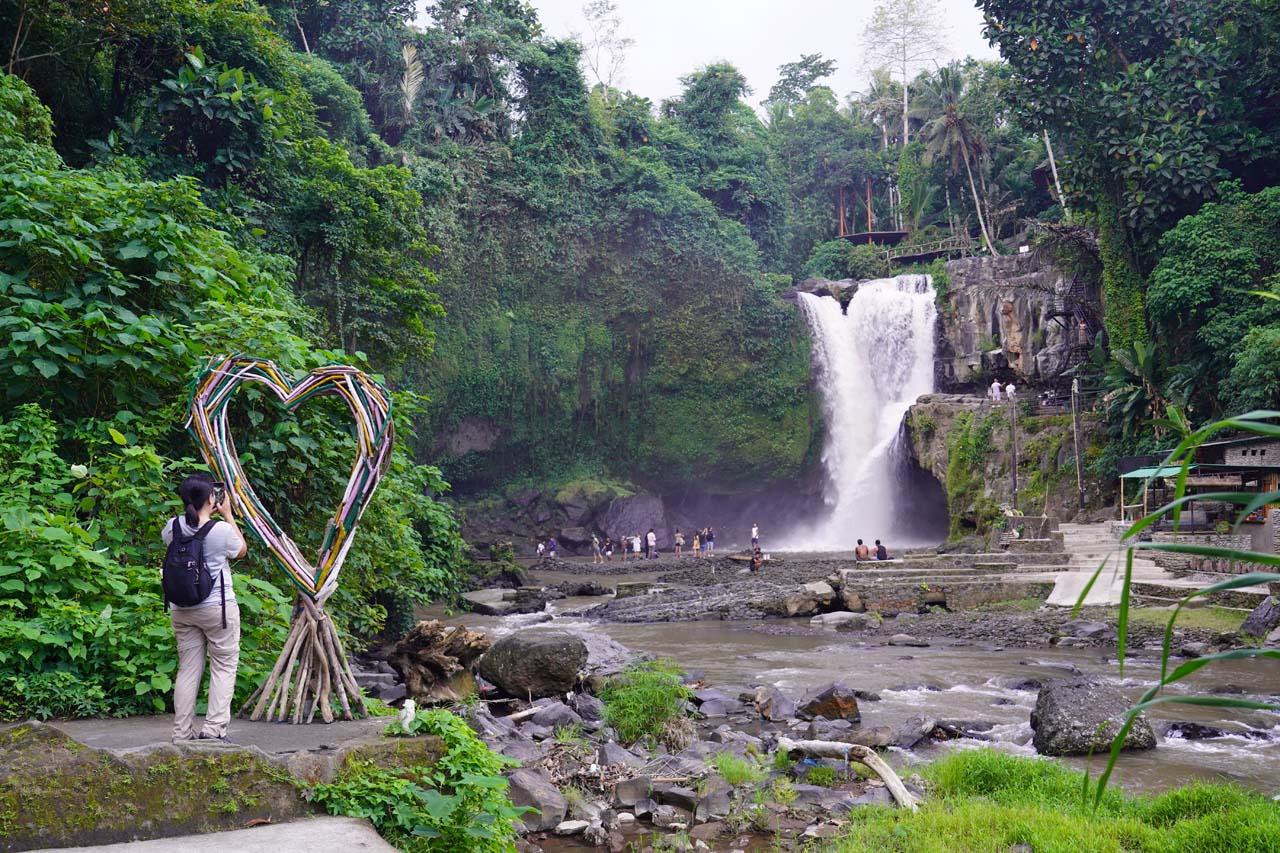 Ubud Art Market, Coffee Plantation and Tegenungan Waterfall With Private Transfers