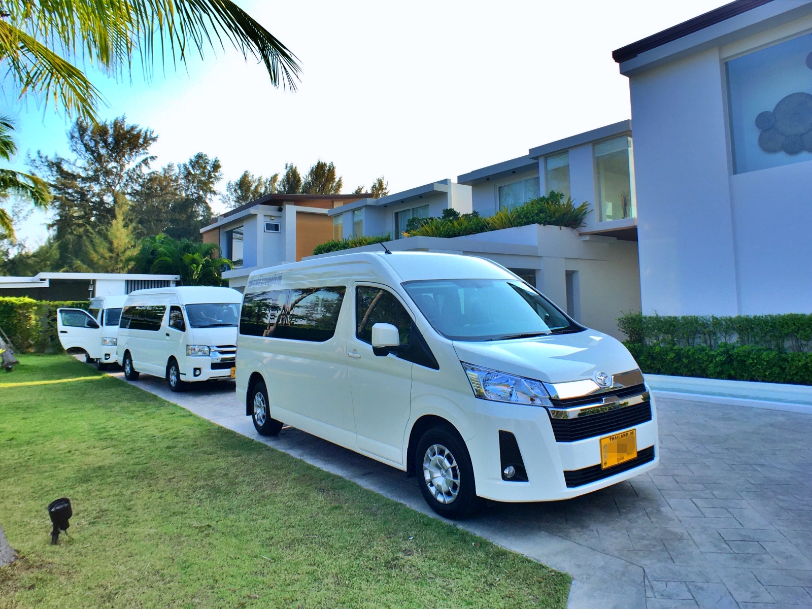 Phuket Cab at Disposal ( 8 Hours )-Within City