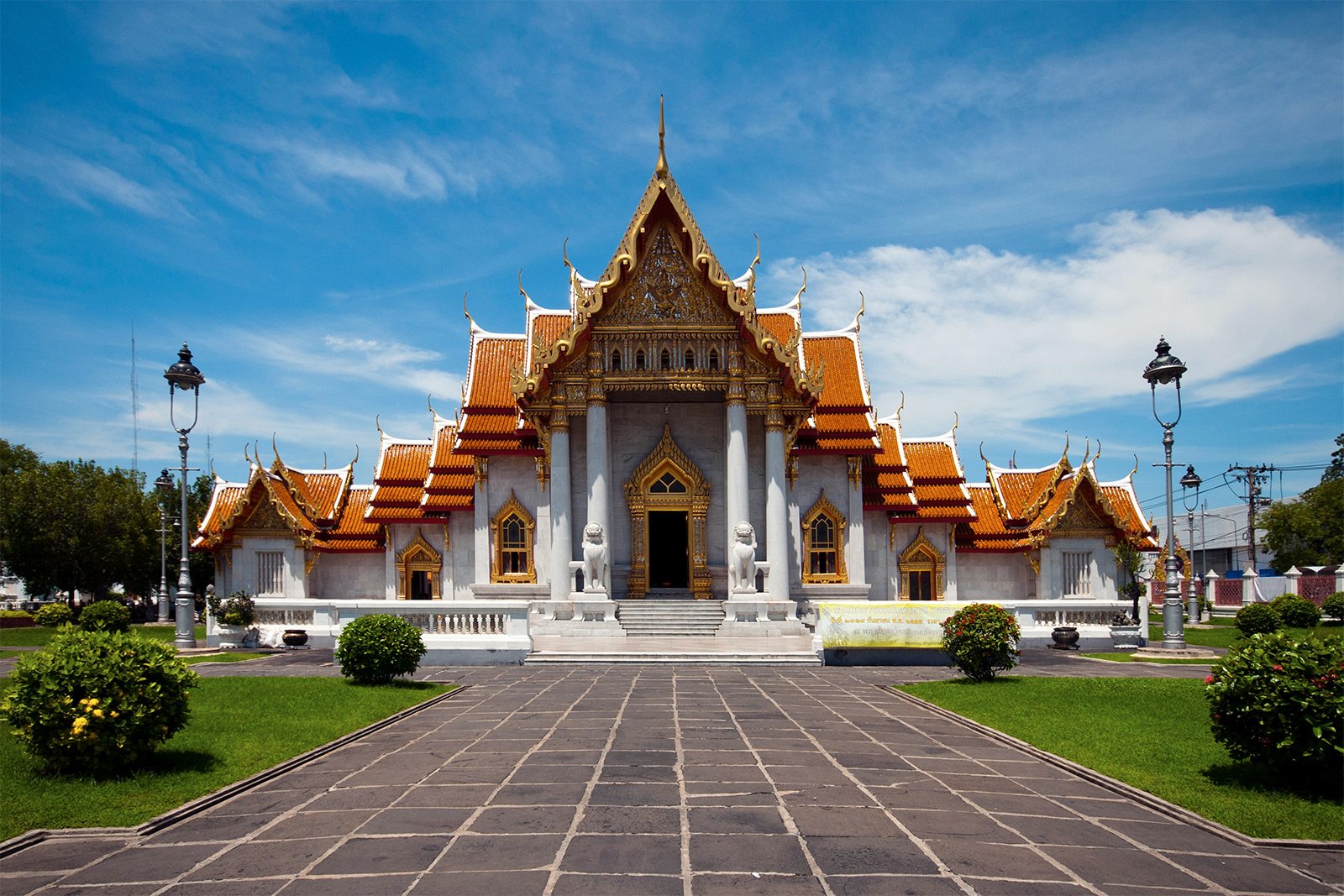 Bangkok Temple Tour: Golden Buddha & Marble Temple on private transfers 