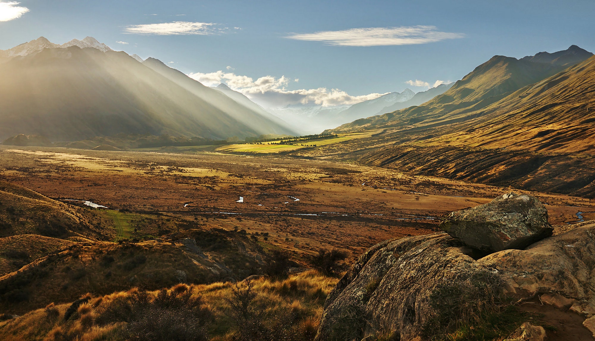 Milford Sound & Mount Cook: 2-Day Tour from Queenstown