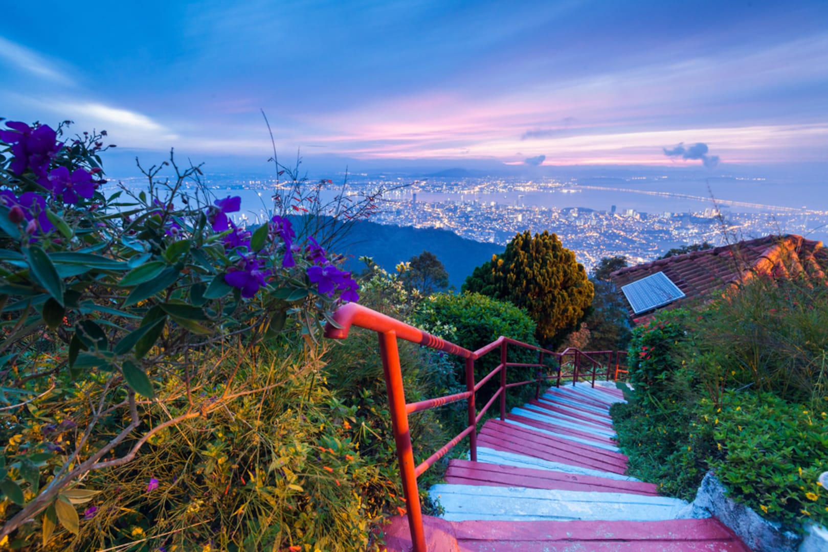 Hill and Temple Tour with Private Transfers