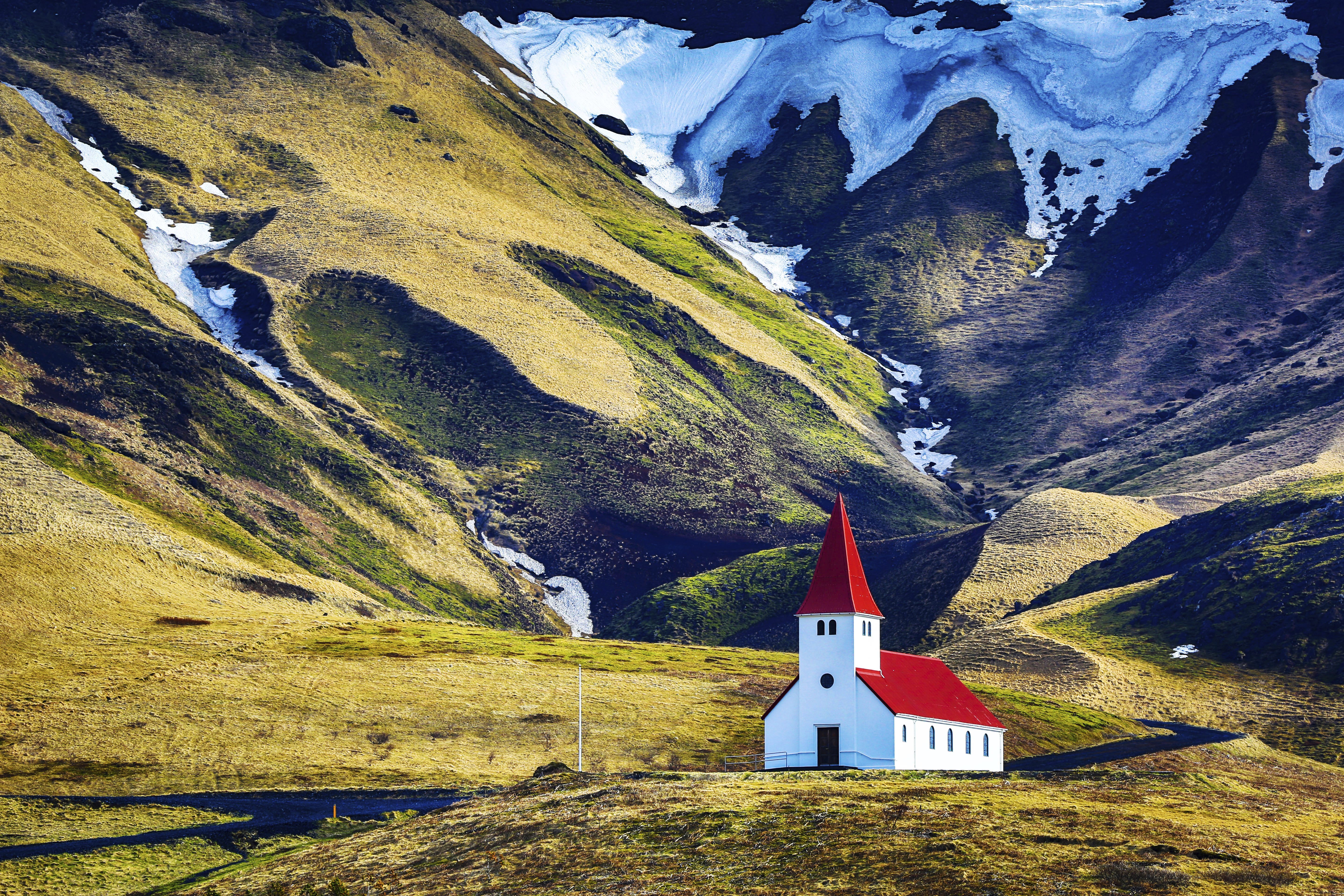 places to visit in iceland in august