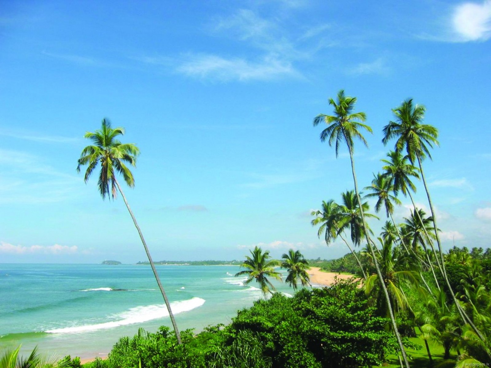 srilanka tourism in june