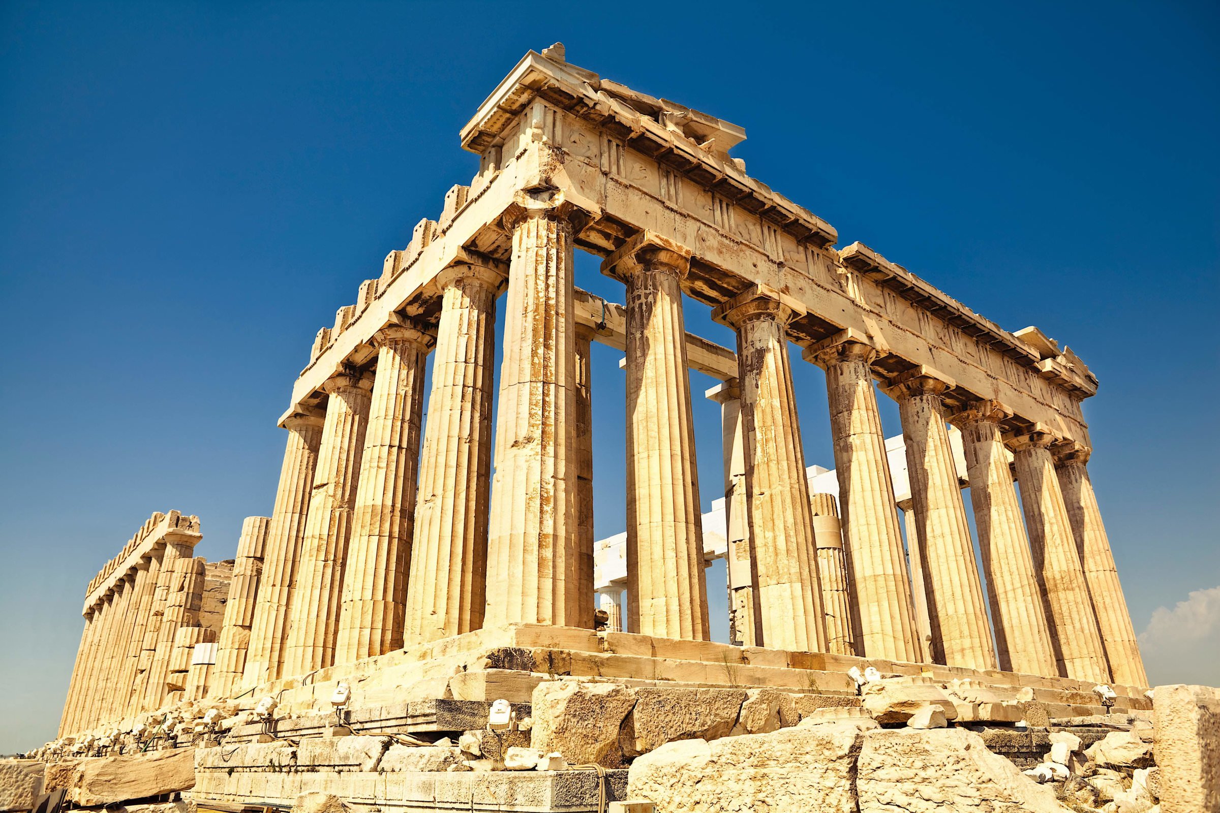 The most romantic 8 day Greece honeymoon itinerary