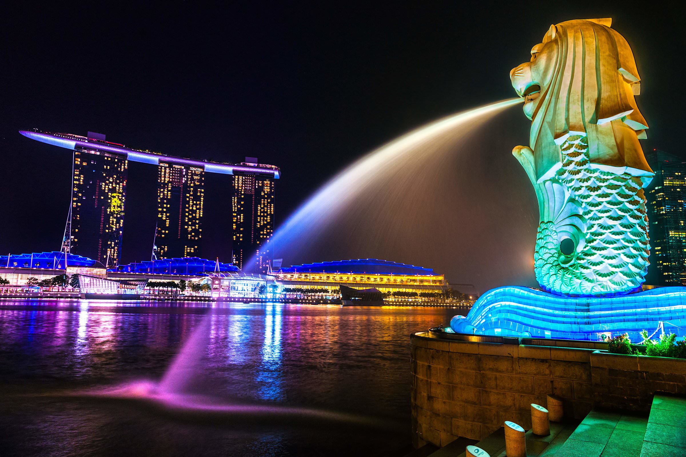 Vacation to a 7 day picturesque Singapore honeymoon