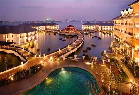Enigmatic 6 days Vietnam Holidays from Pune