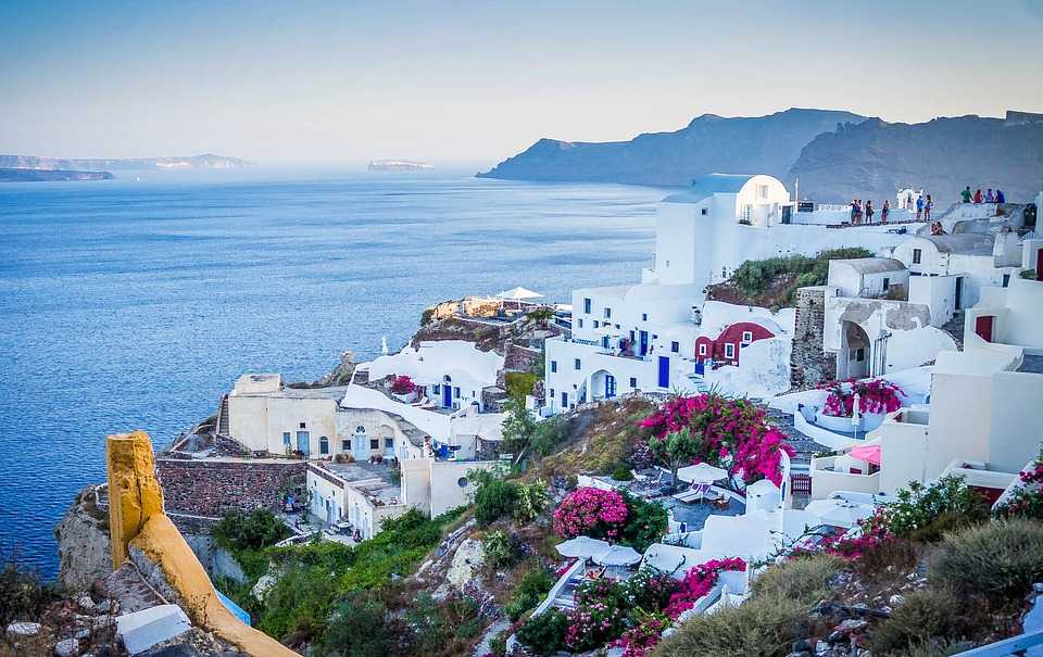 places to visit in greece in june