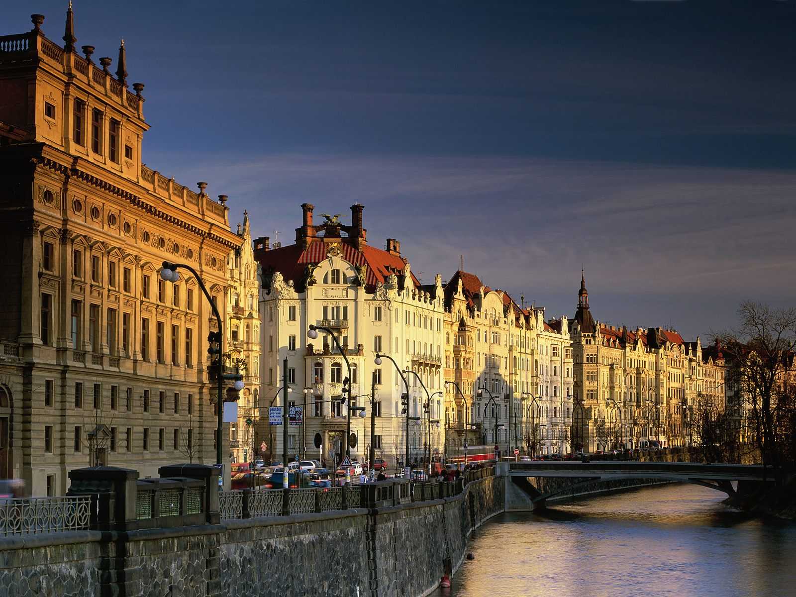 10 nights in Oslo, Amsterdam and Prague for a romantic timeout
