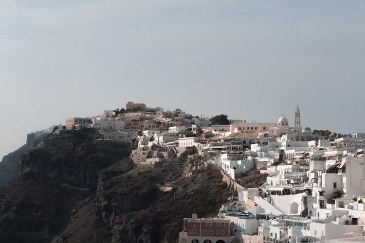 The most exciting 7 day Santorini honeymoon