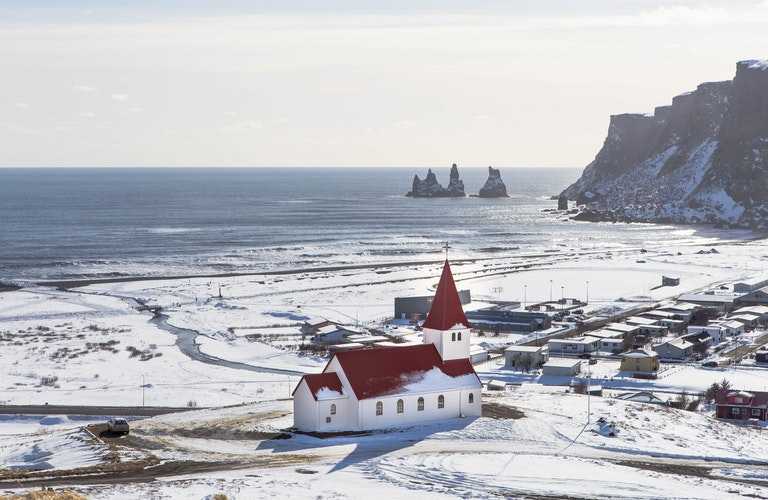 A 3 night Northern Light tour package in Iceland 