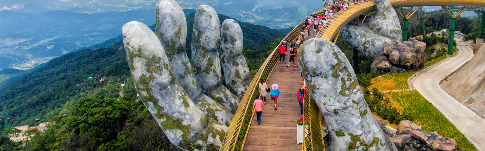 pyt-bannerby.cloudfront.net/packages/banners/a7a61783-2a00-477a-b1db-54d5fd55bfda_vietnam.mp4